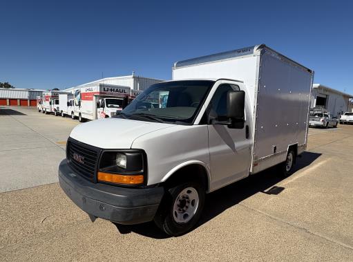 Used 2013 10 ' Box Truck for sale