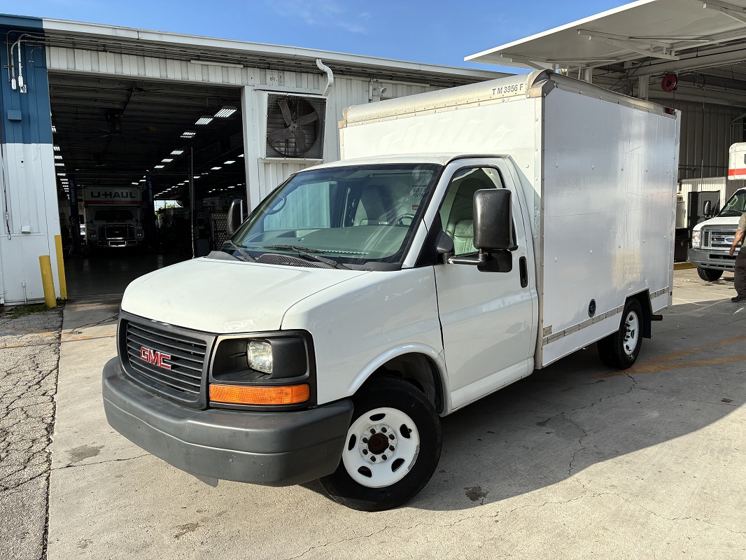 Used 2012 10 ' Box Truck for sale