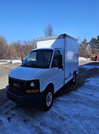 Camion usagé avec fourgon 2013 10 pi à vendre
