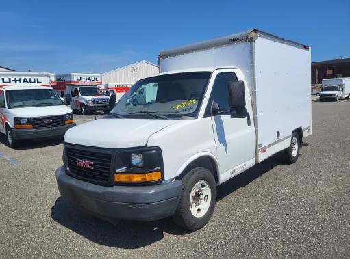 Used 2013 10 ' Box Truck for sale