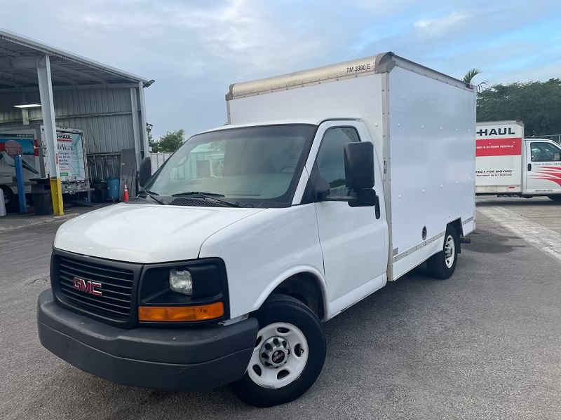 Used 2013 10 ' Box Truck for sale
