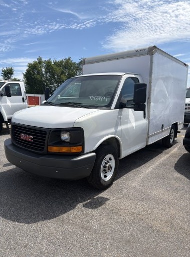 Used 2012 10 ' Box Truck for sale