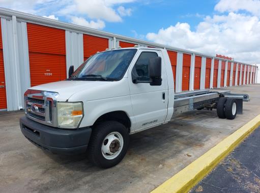 Used 2011 20 ' Cab and Chassis for sale