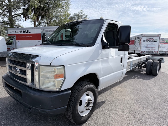 Used 2011 20 ' Cab and Chassis for sale