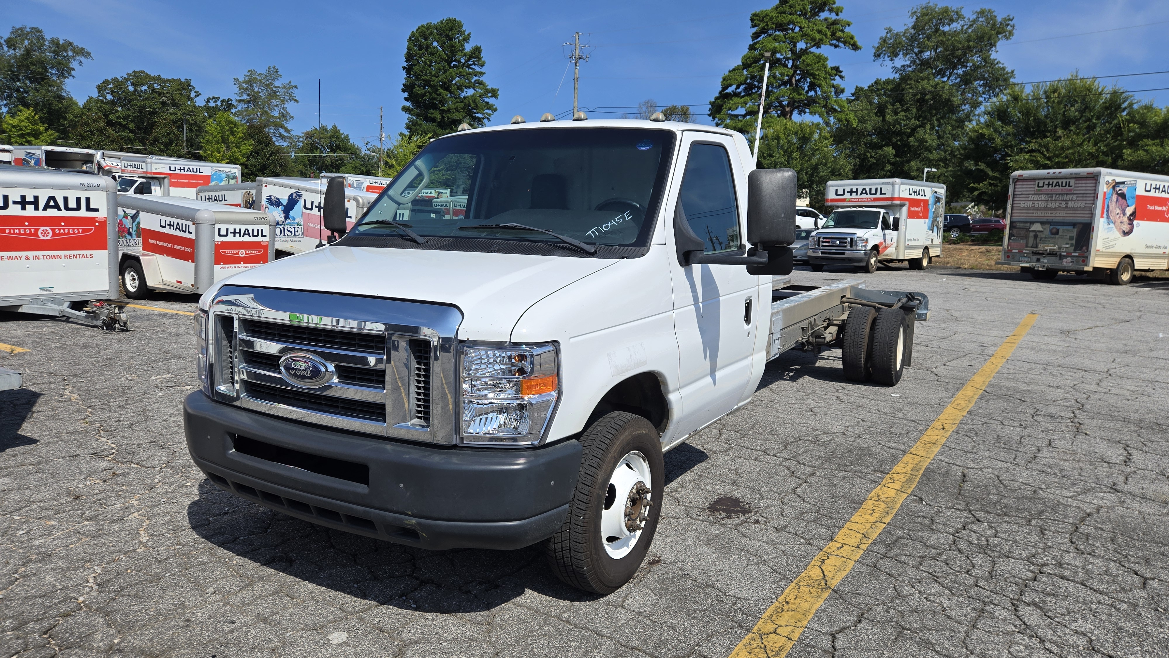 Used 2012 20 ' Cab and Chassis for sale