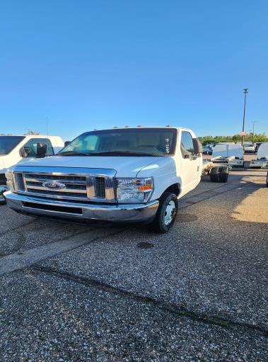 Used 2011 20 ' Cab and Chassis for sale