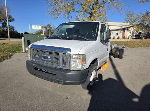 Used 2011 20 ' Cab and Chassis for sale