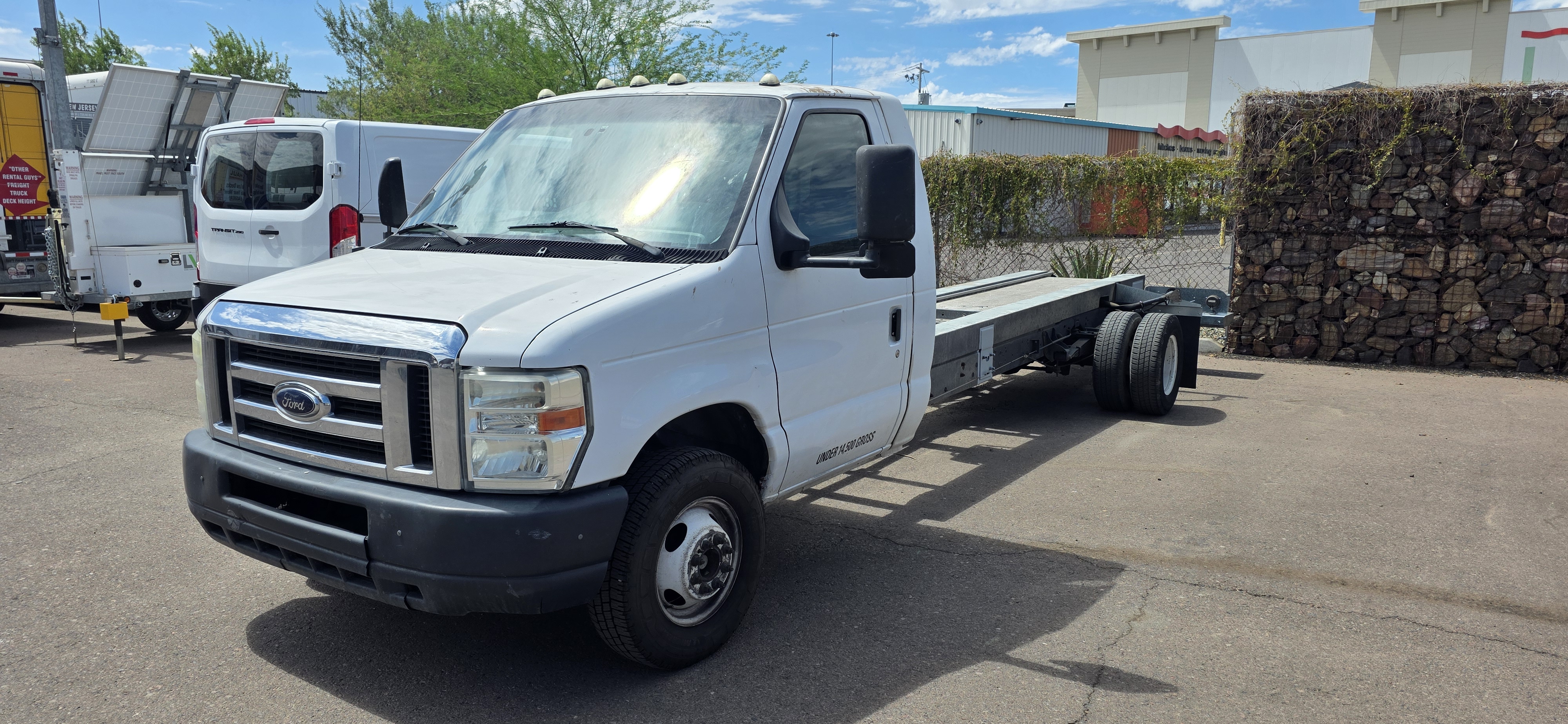 Used 2012 20 ' Cab and Chassis for sale