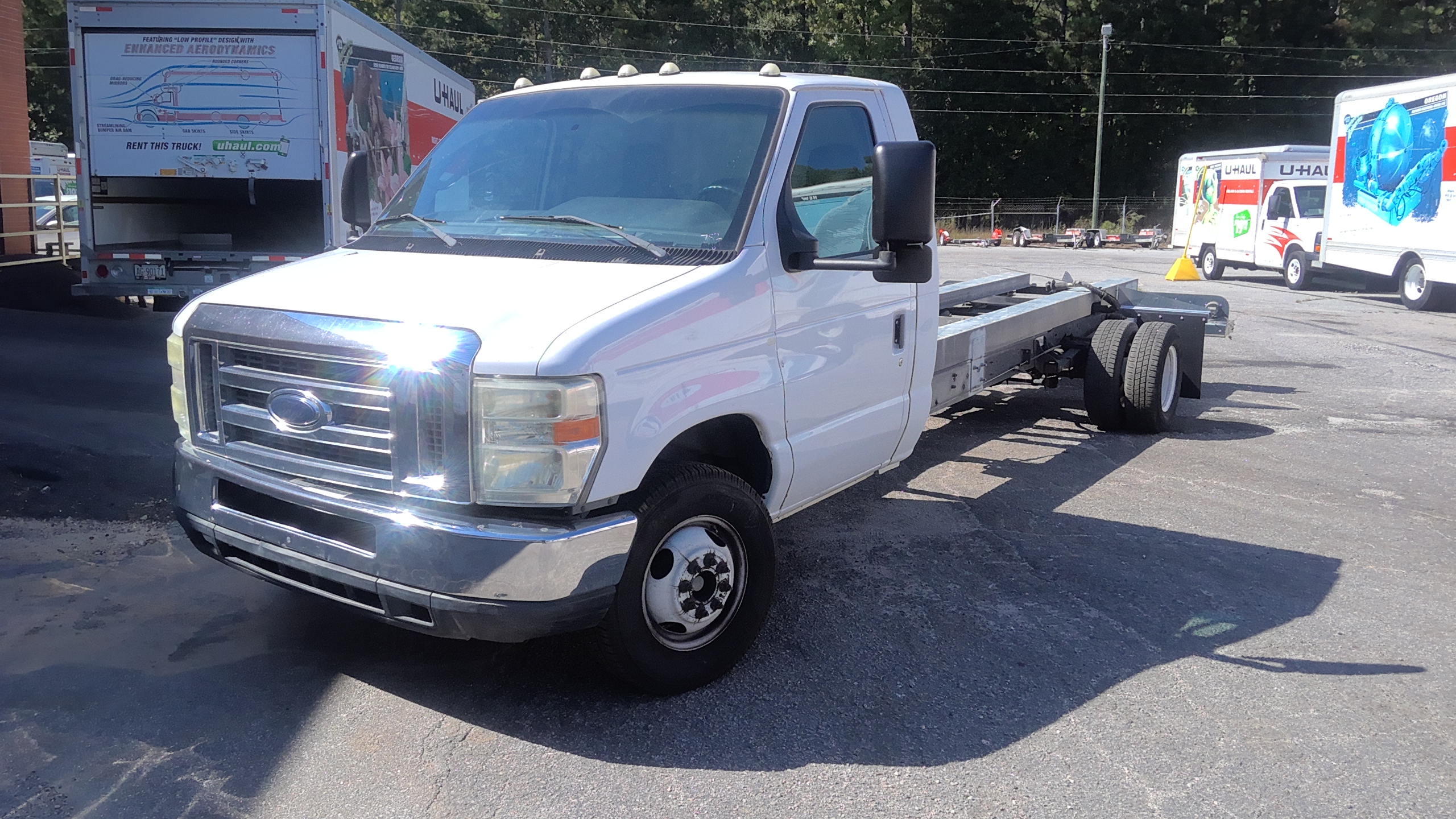 Used 2012 20 ' Cab and Chassis for sale