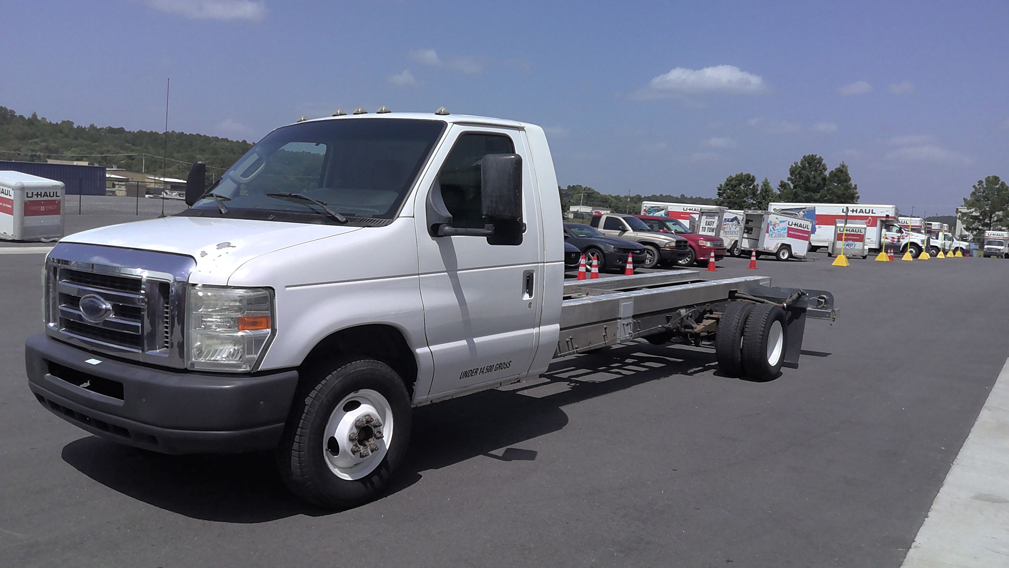 Used 2012 20 ' Cab and Chassis for sale