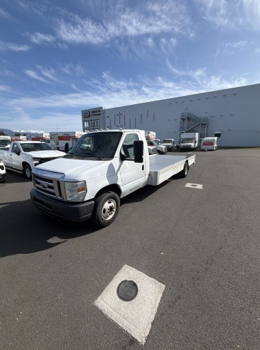 Used 2012 20 ' Cab and Chassis for sale