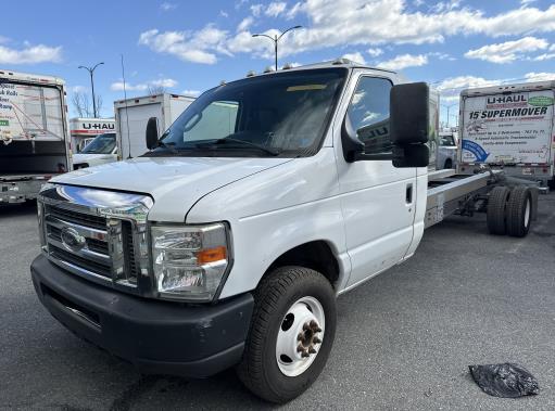 Used 2011 20 ' Cab and Chassis for sale