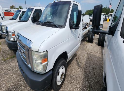 Used 2011 20 ' Cab and Chassis for sale