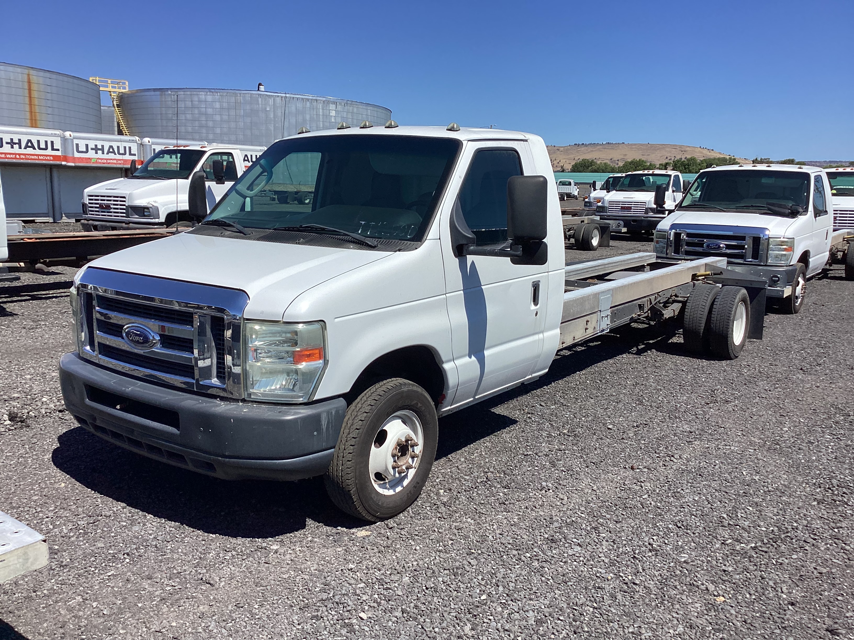 Used 2011 20 ' Cab and Chassis for sale