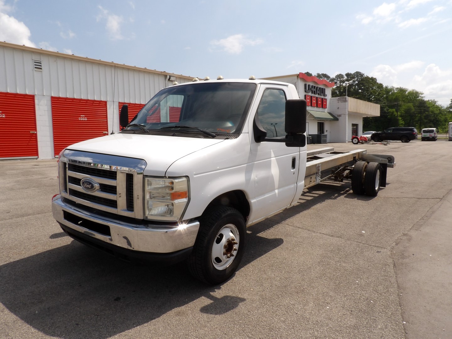 Used 2011 20 ' Cab and Chassis for sale