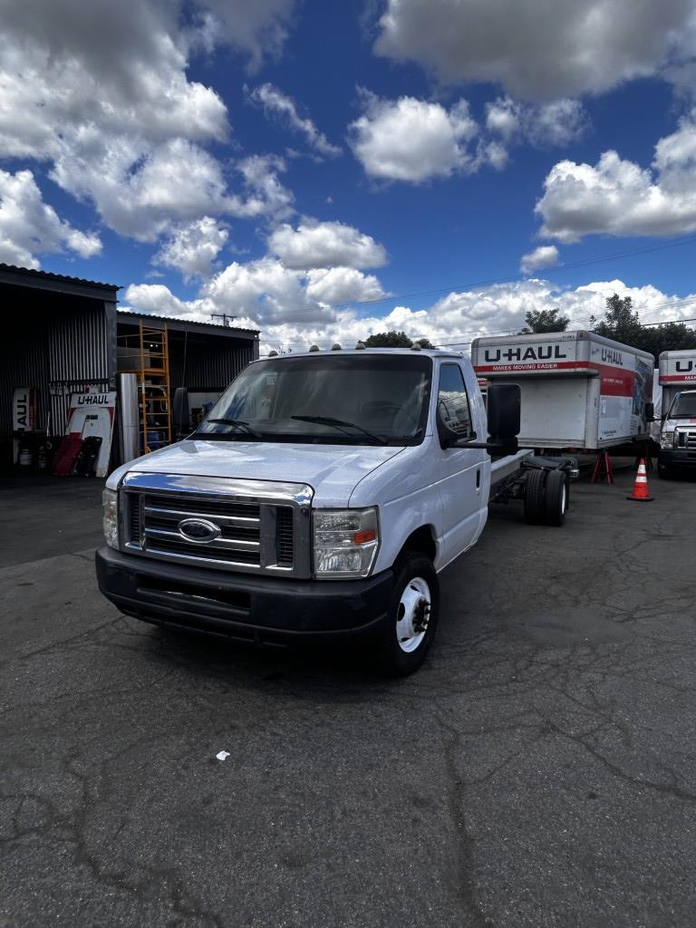 Used 2012 20 ' Cab and Chassis for sale