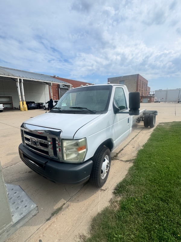 Used 2011 20 ' Cab and Chassis for sale