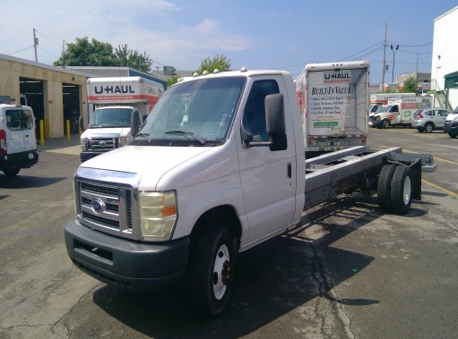 Used 2011 20 ' Cab and Chassis for sale