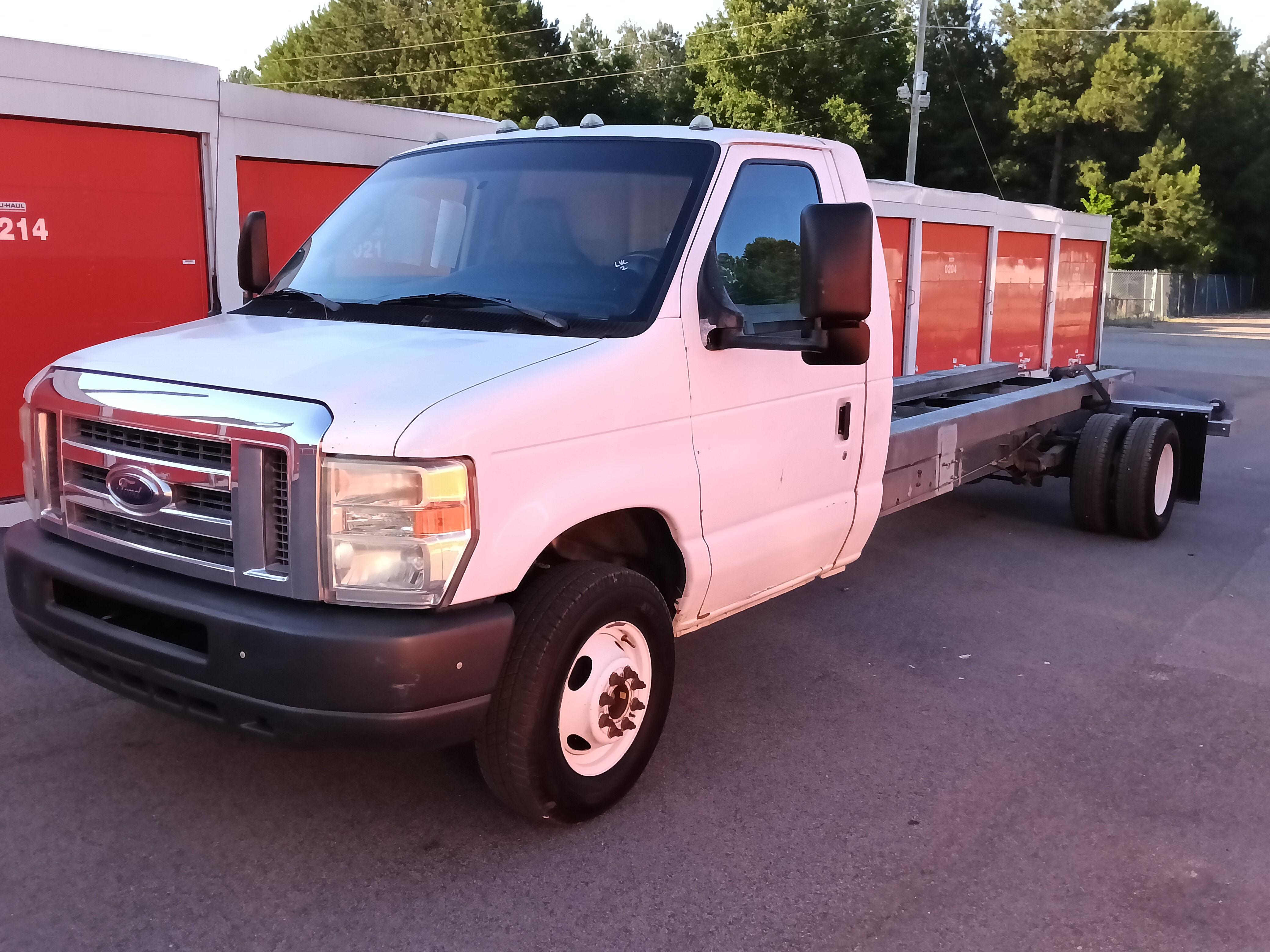 Used 2012 20 ' Cab and Chassis for sale