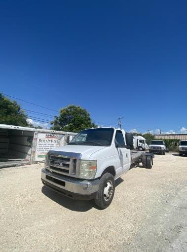 Used 2011 20 ' Cab and Chassis for sale