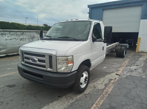Used 2011 20 ' Cab and Chassis for sale