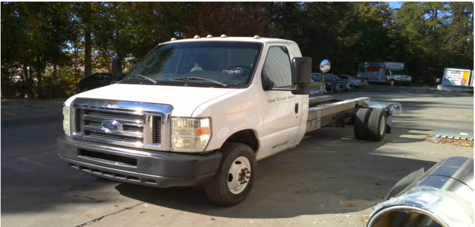 Used 2011 20 ' Cab and Chassis for sale