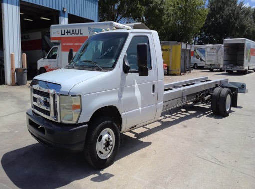 Used 2011 20 ' Cab and Chassis for sale