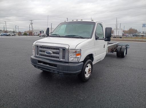 Used 2011 20 ' Cab and Chassis for sale