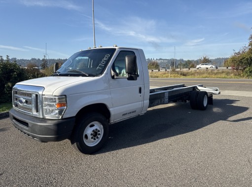 Used 2011 20 ' Cab and Chassis for sale