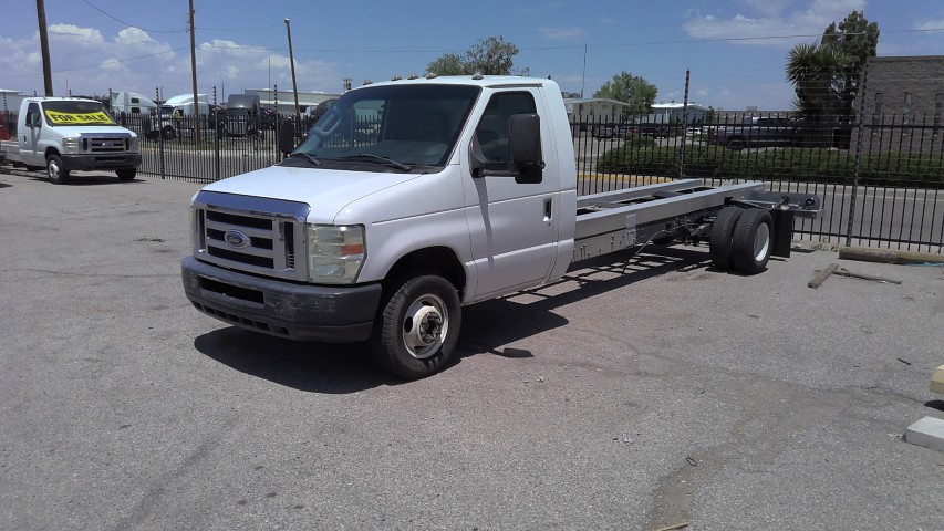 Used 2011 20 ' Cab and Chassis for sale