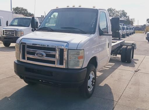 Used 2011 20 ' Cab and Chassis for sale
