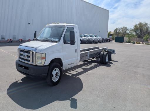 Used 2011 20 ' Cab and Chassis for sale
