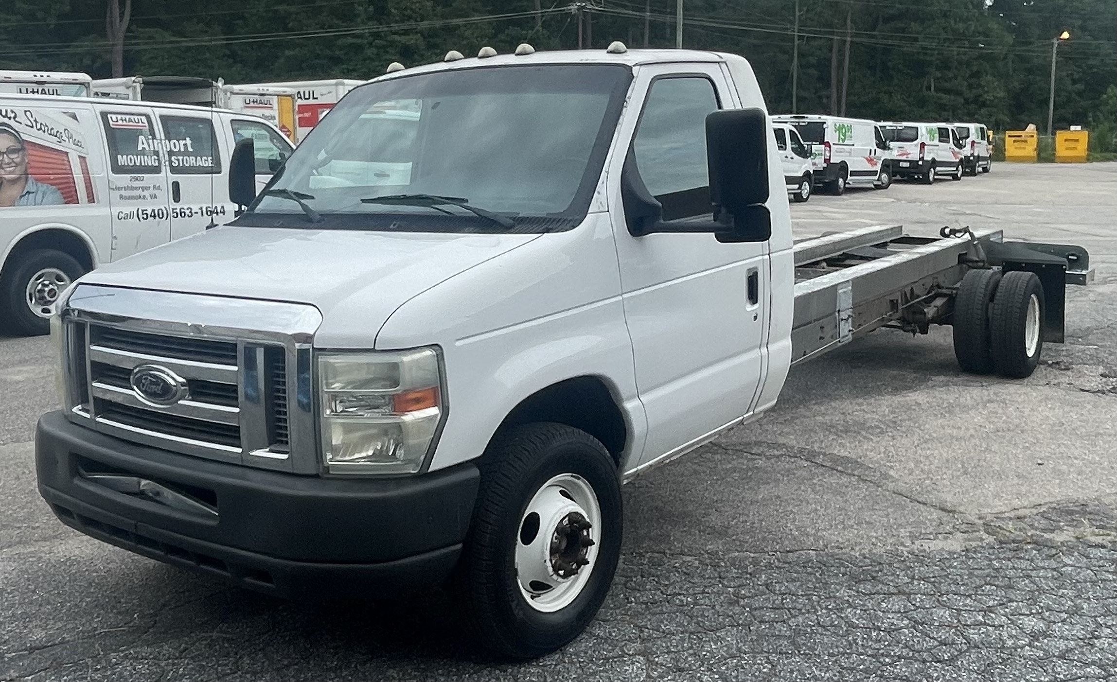 Used 2011 20 ' Cab and Chassis for sale
