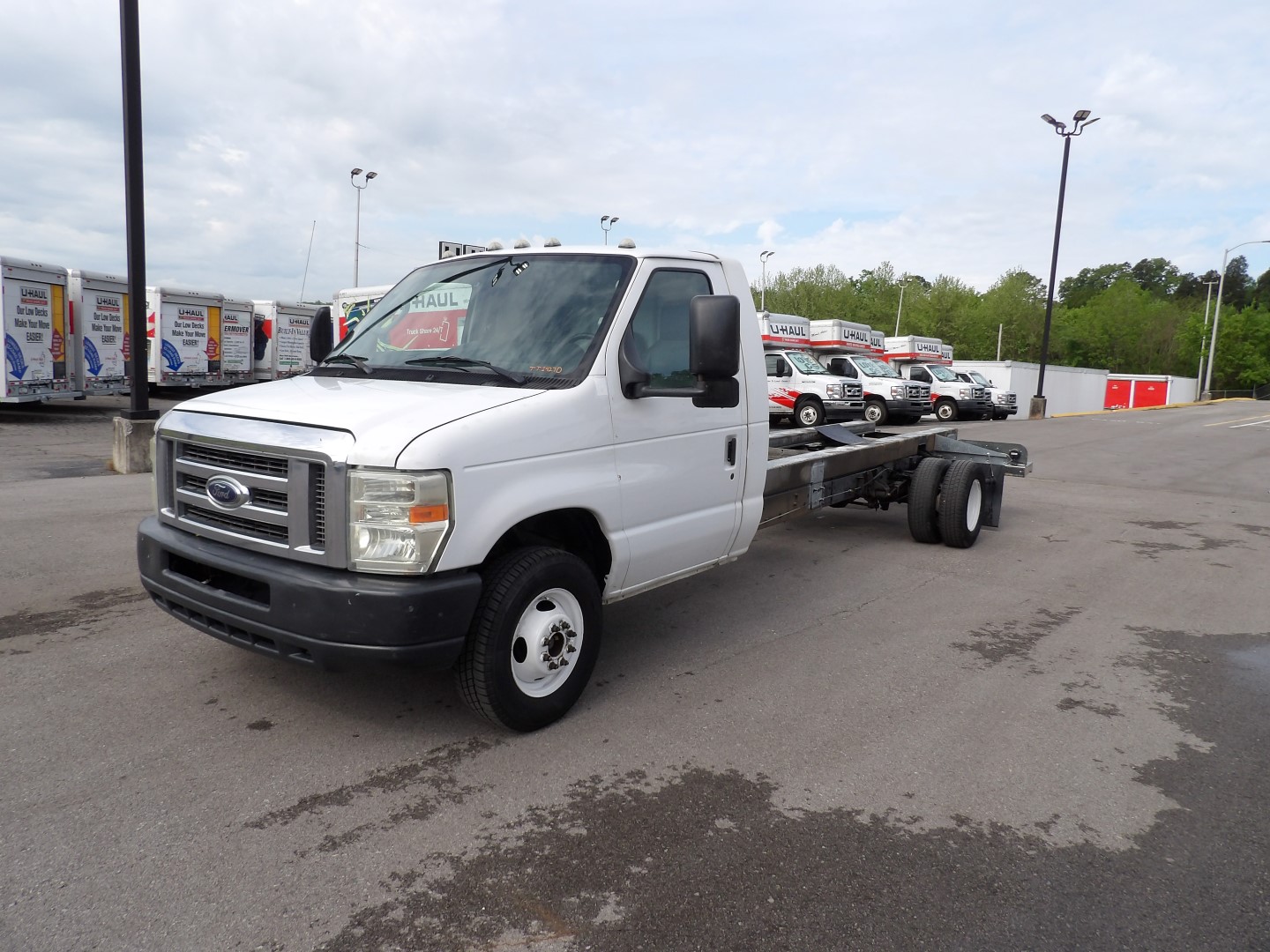 Used 2011 20 ' Cab and Chassis for sale