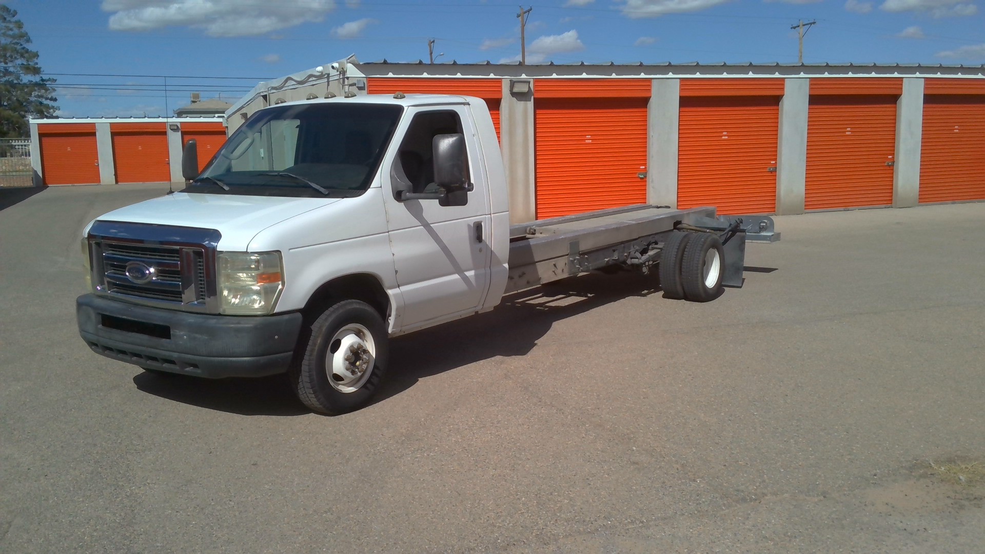 Used 2011 20 ' Cab and Chassis for sale