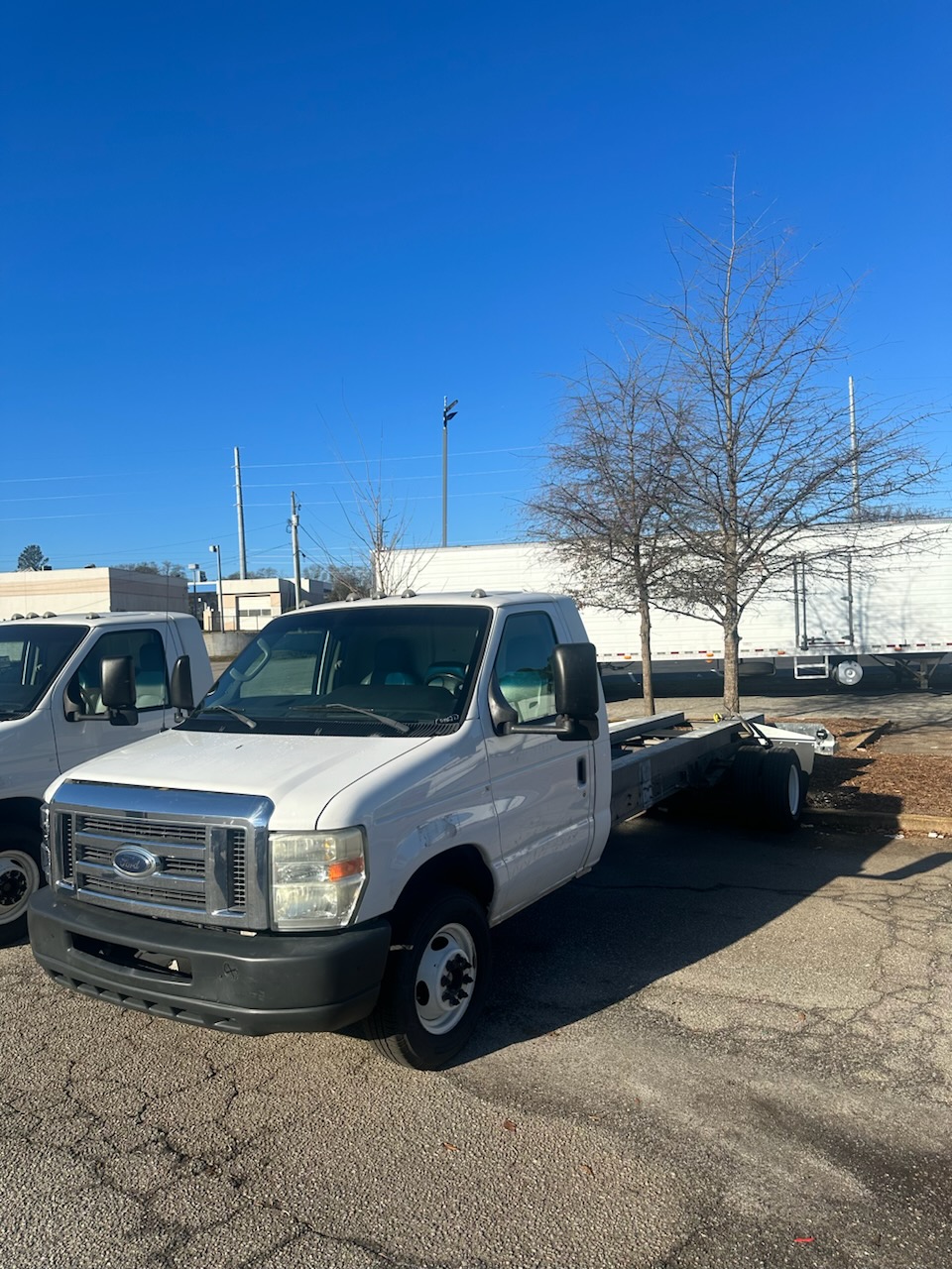 Used 2011 20 ' Cab and Chassis for sale