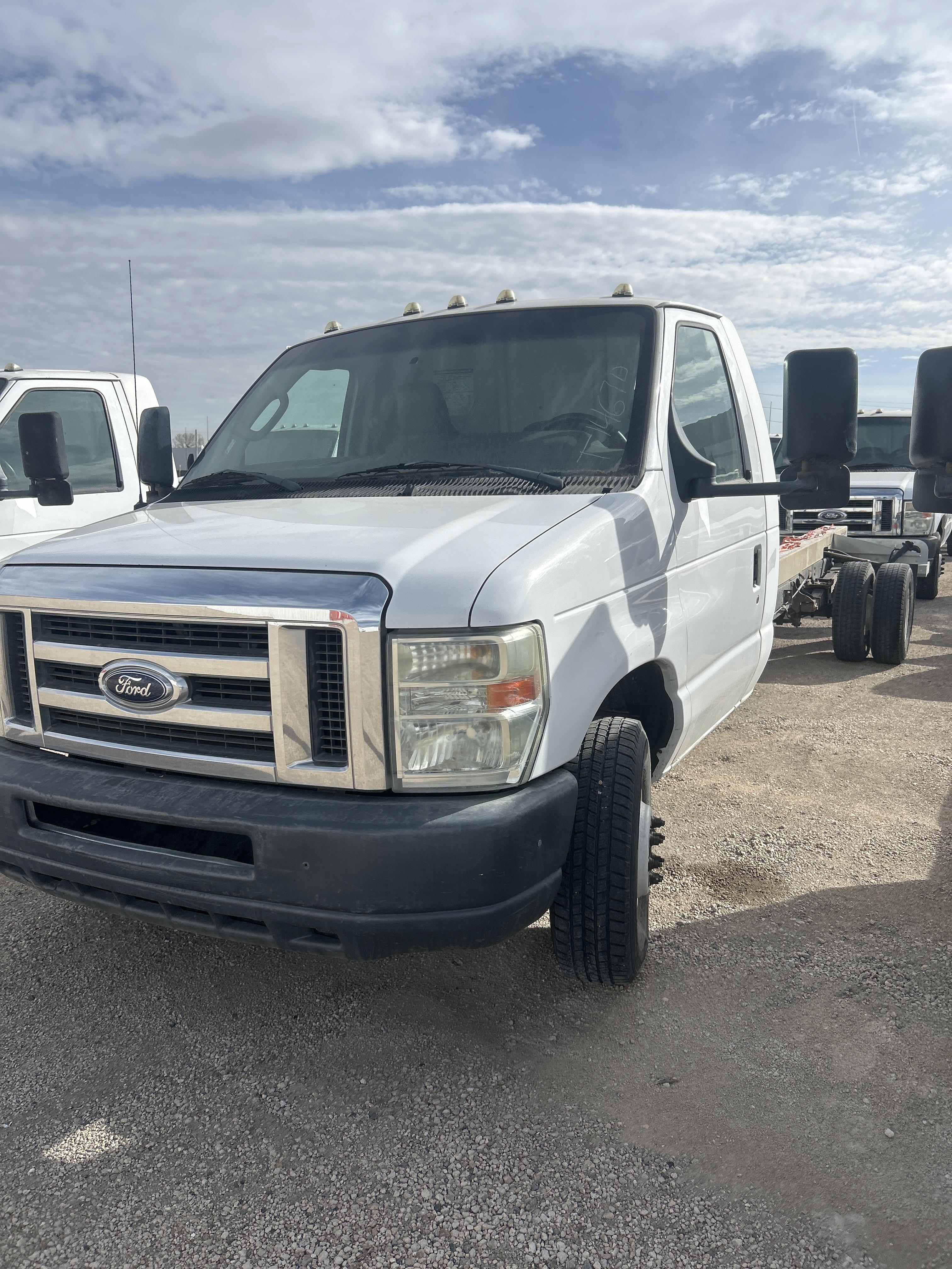 Used 2011 20 ' Cab and Chassis for sale