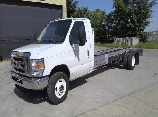Used 2012 20 ' Cab and Chassis for sale