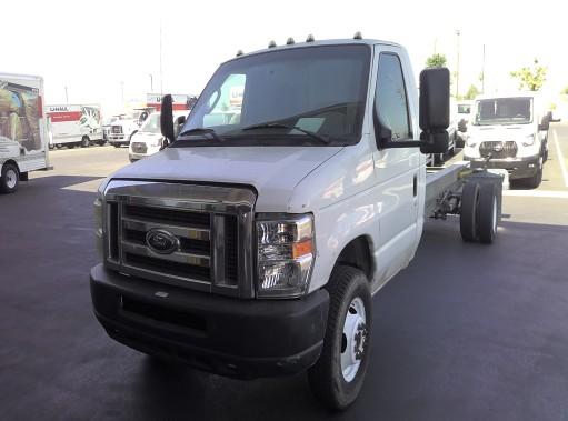 Used 2011 20 ' Cab and Chassis for sale