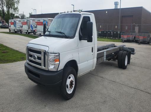 Used 2012 20 ' Cab and Chassis for sale