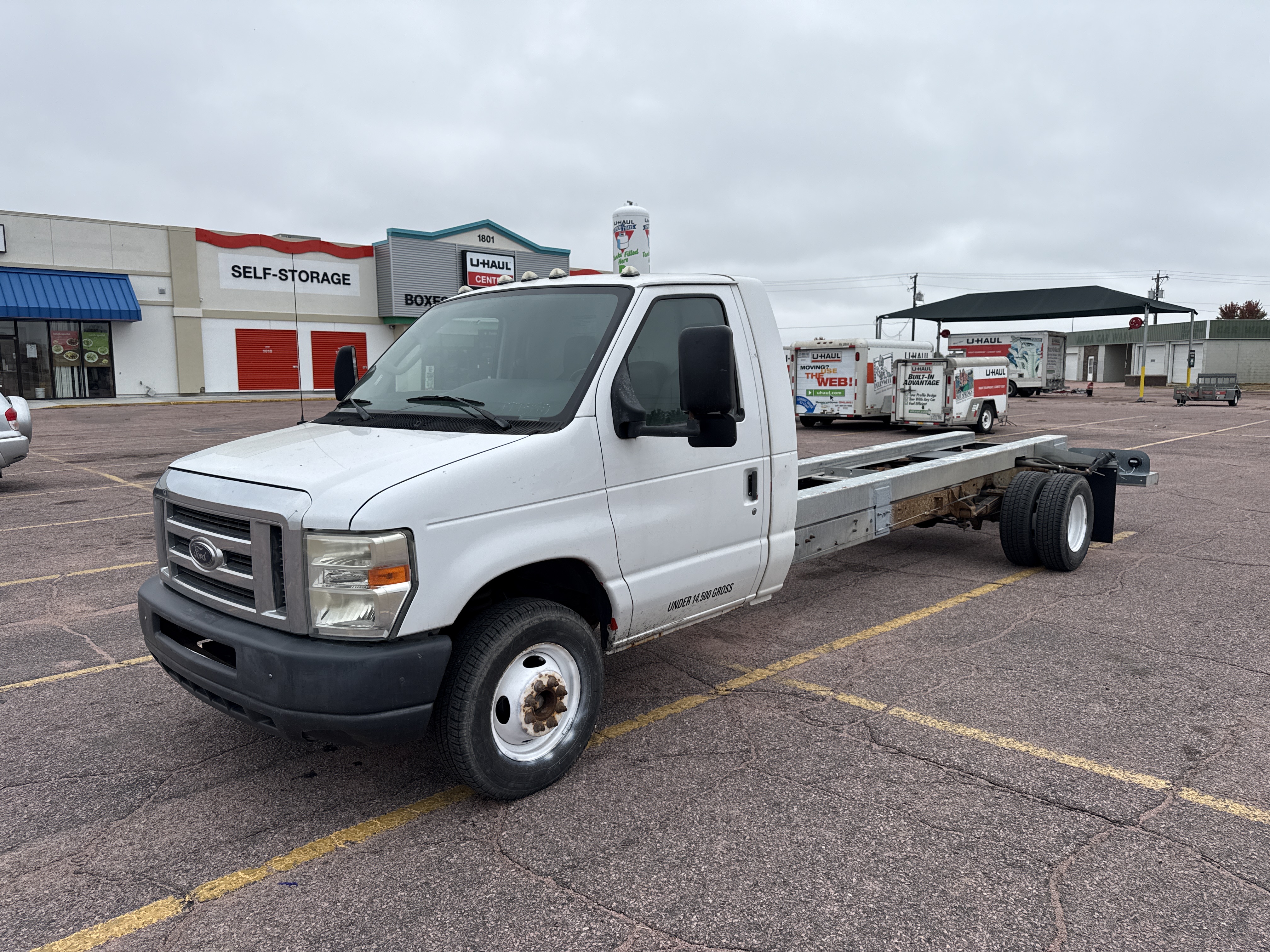 Used 2011 20 ' Cab and Chassis for sale