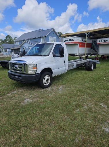 Used 2012 20 ' Cab and Chassis for sale