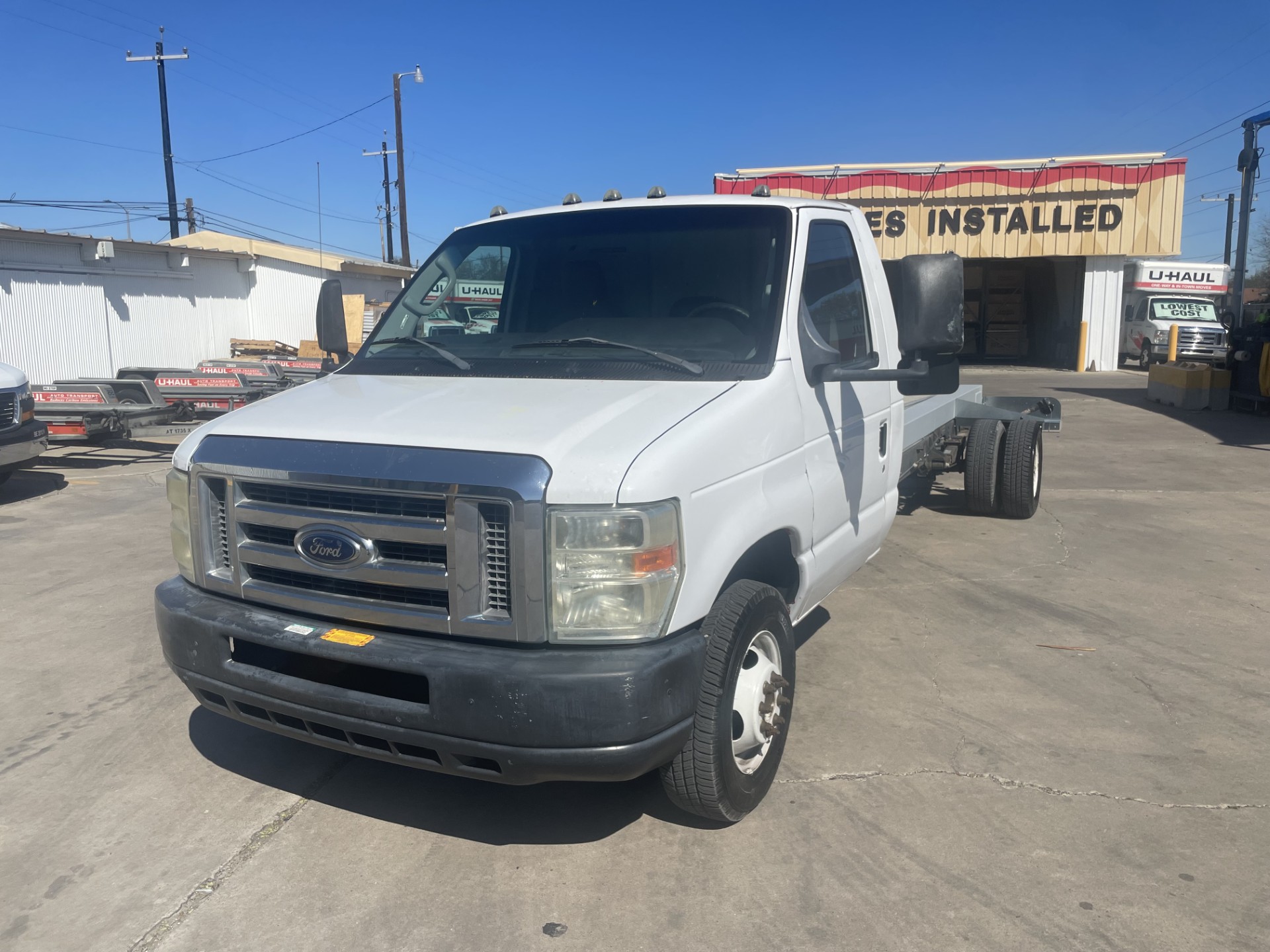 Used 2011 20 ' Cab and Chassis for sale