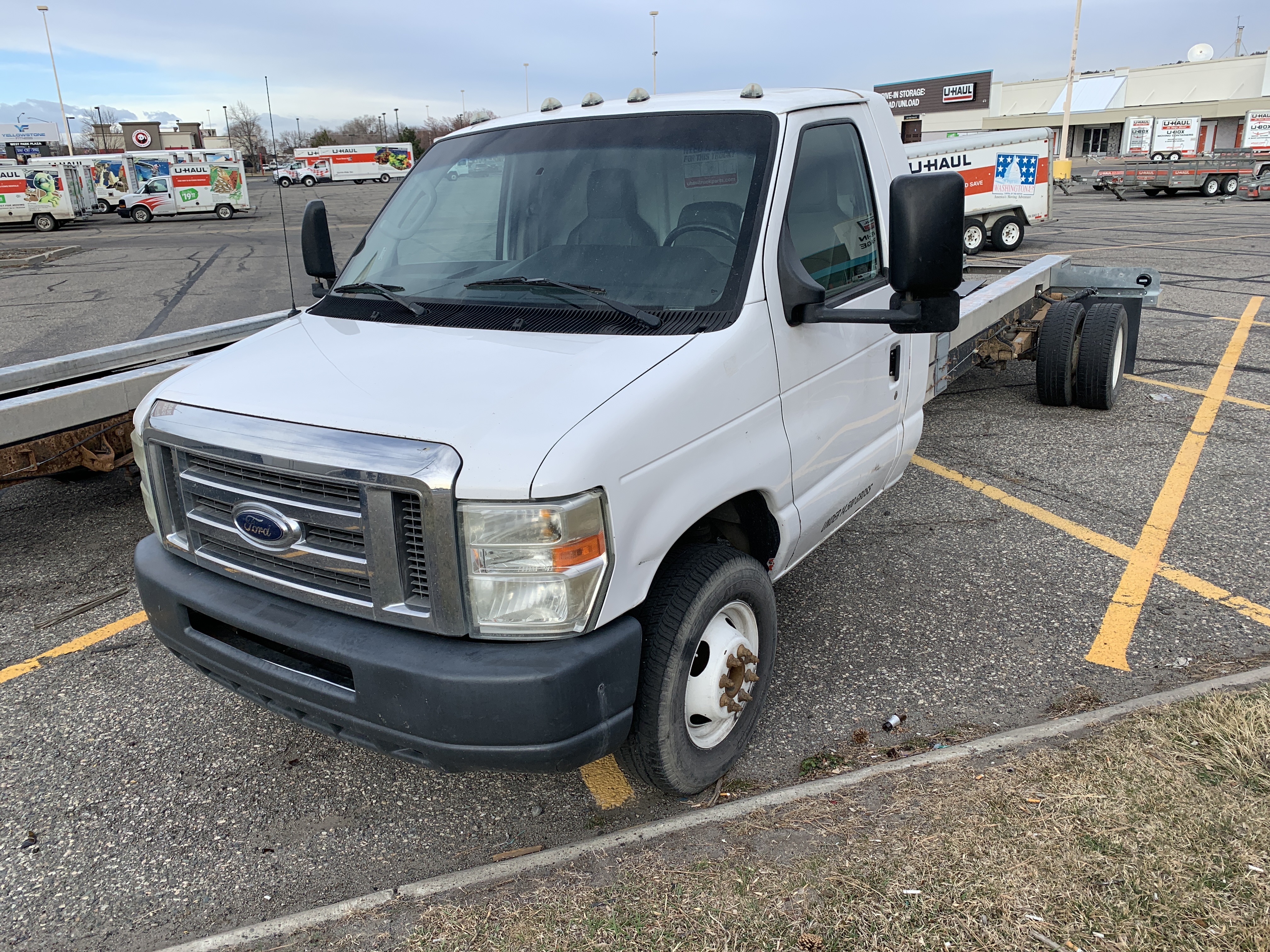 Used 2011 20 ' Cab and Chassis for sale