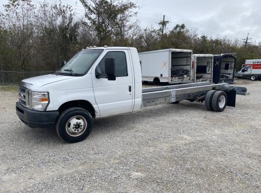 Used 2011 20 ' Cab and Chassis for sale