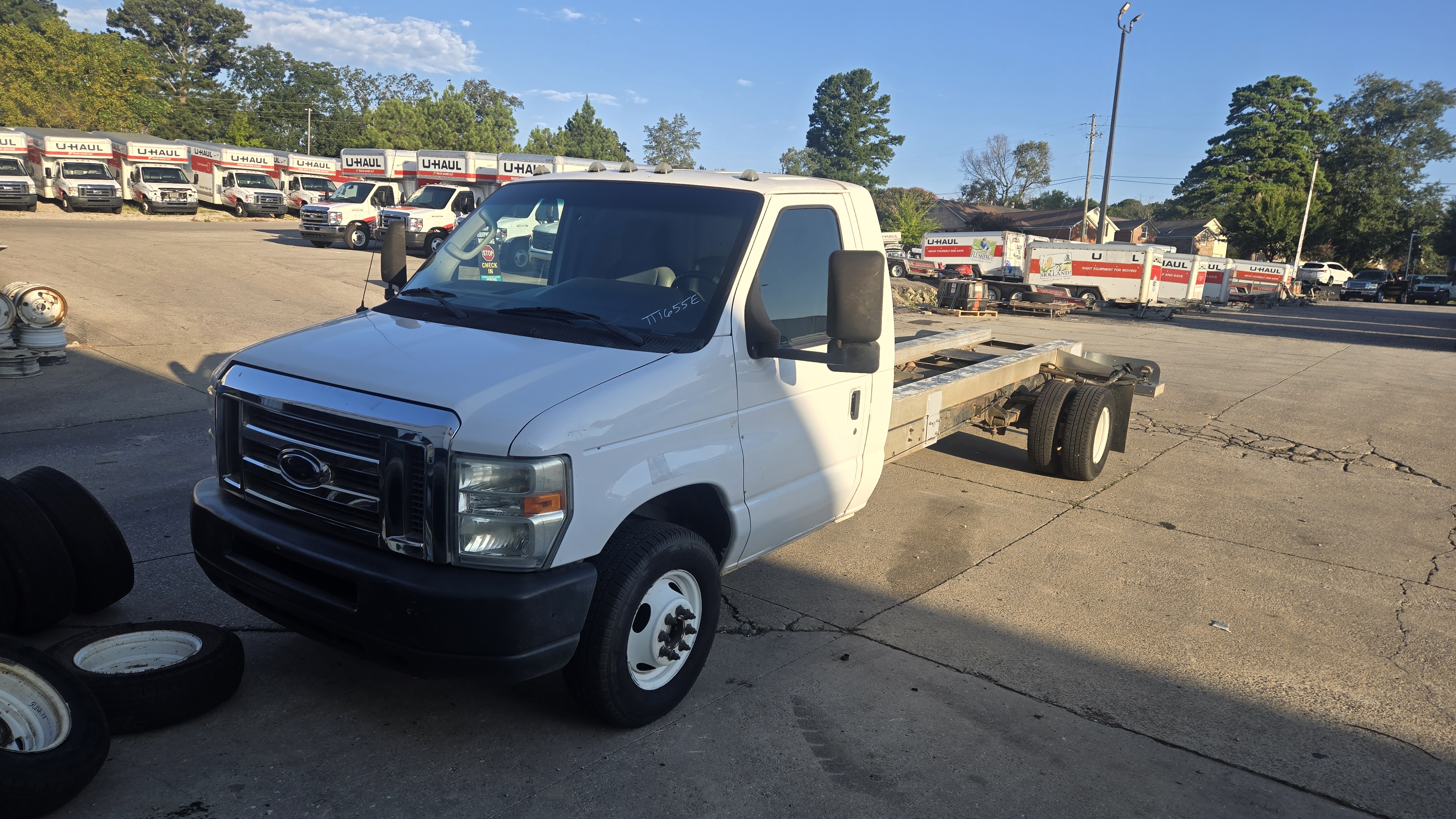 Used 2012 20 ' Cab and Chassis for sale