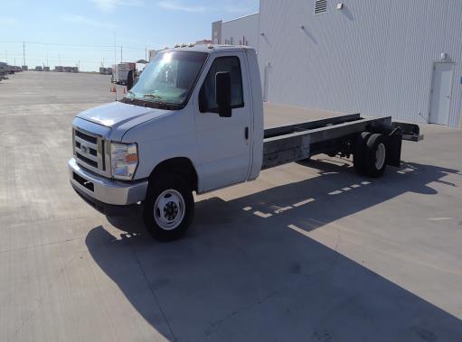 Used 2011 20 ' Cab and Chassis for sale