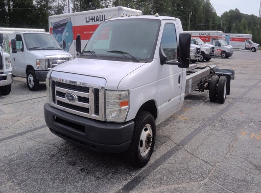 Used 2012 20 ' Cab and Chassis for sale