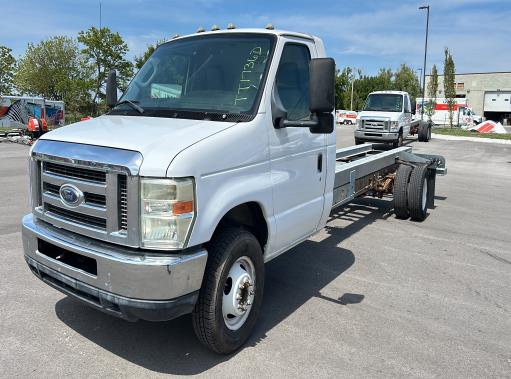 Used 2011 20 ' Cab and Chassis for sale