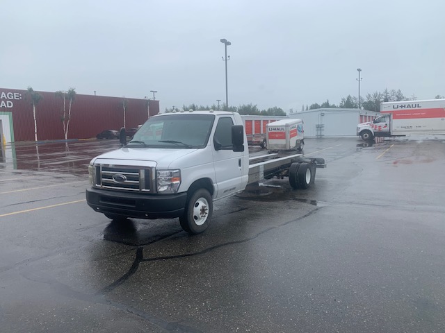 Used 2011 20 ' Cab and Chassis for sale